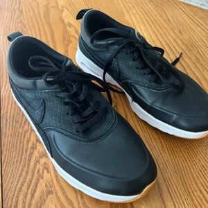 Nike Black and White Athletic Shoes with Cushioned Sole